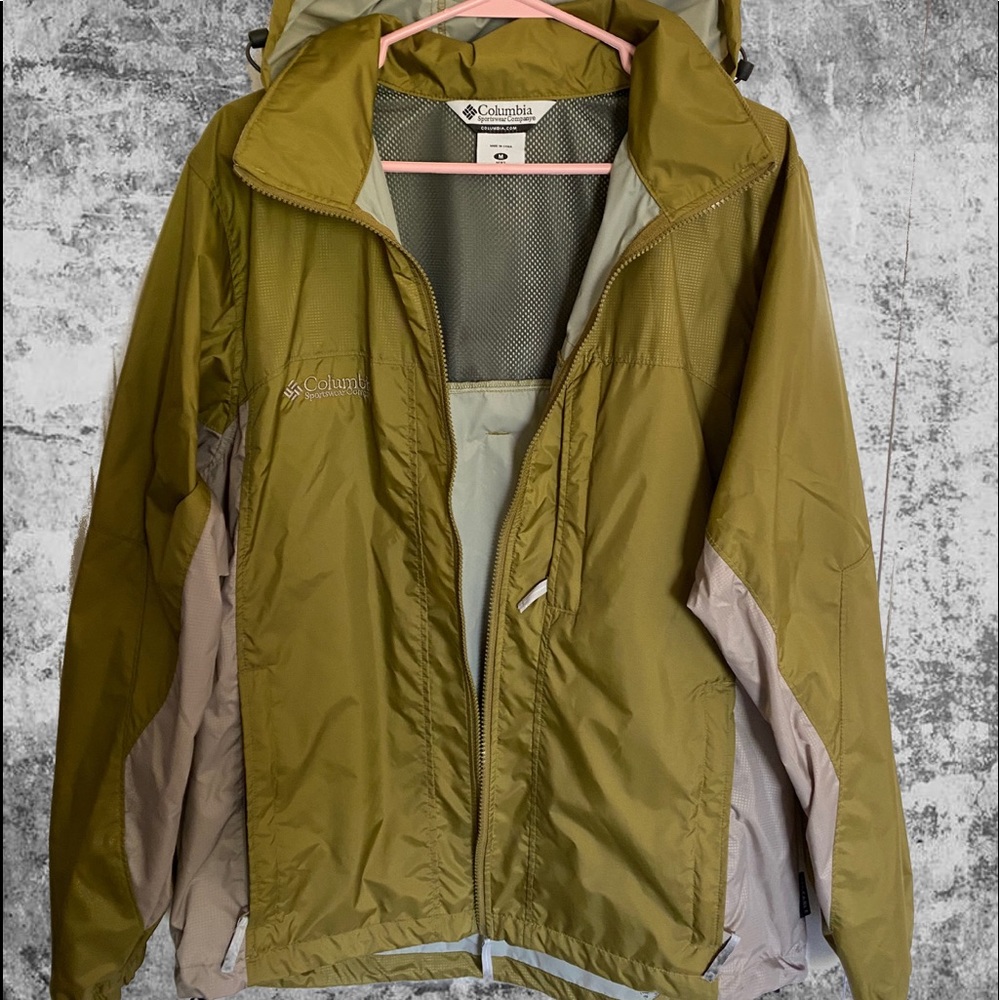 Columbia Windbreaker